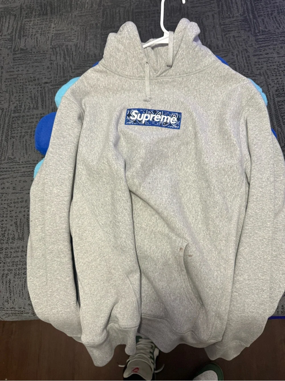 Supreme hoodie size xl men